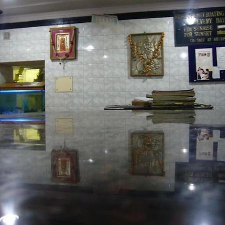 Grg Shanti Guest House 瓦拉纳西 外观 照片